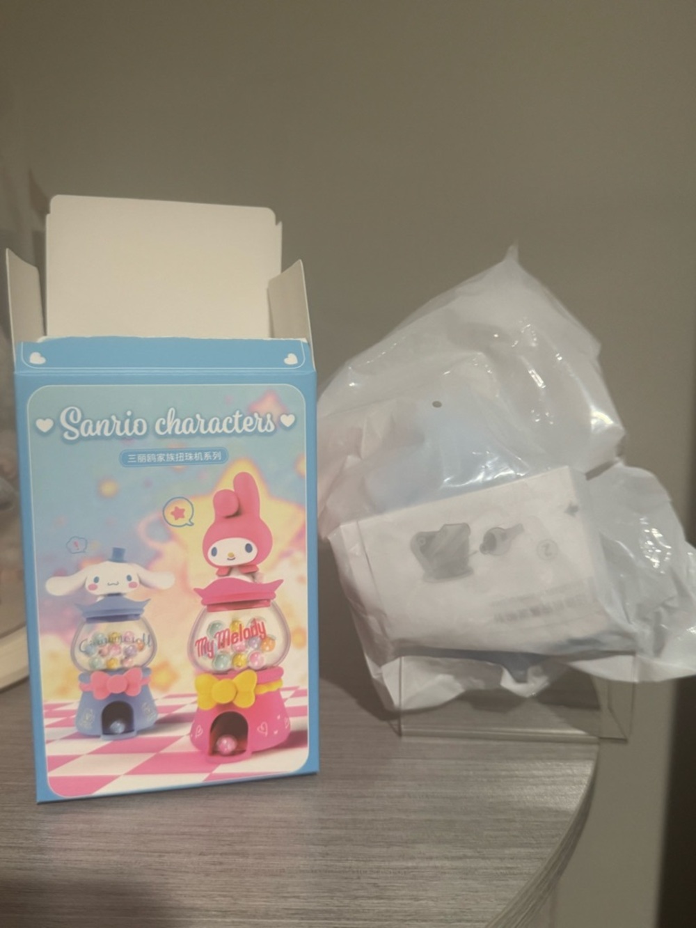 Sanrio Characters Gashapon Gumball Machine